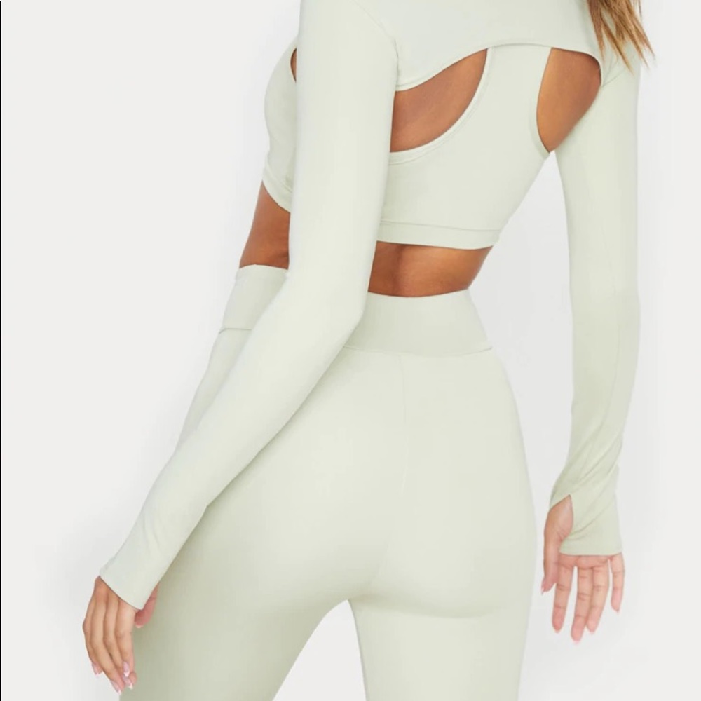 Pretty little thing workout set